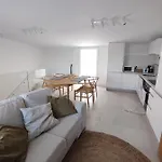 2 Terraces Flat River And Marina View