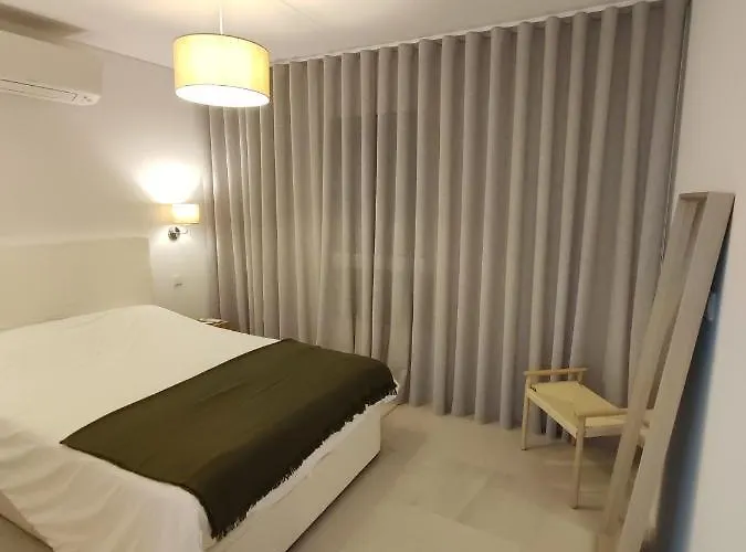 Lägenhet 2 Terraces Flat River And Marina View