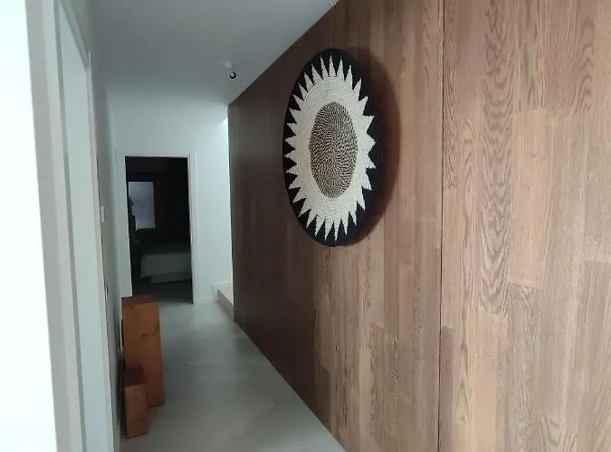 2 Terraces Flat River And Marina View Lägenhet