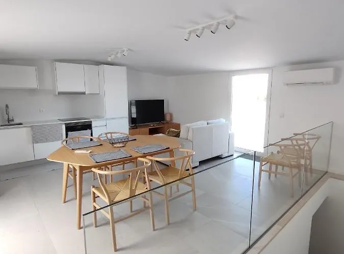 2 Terraces Flat River And Marina View