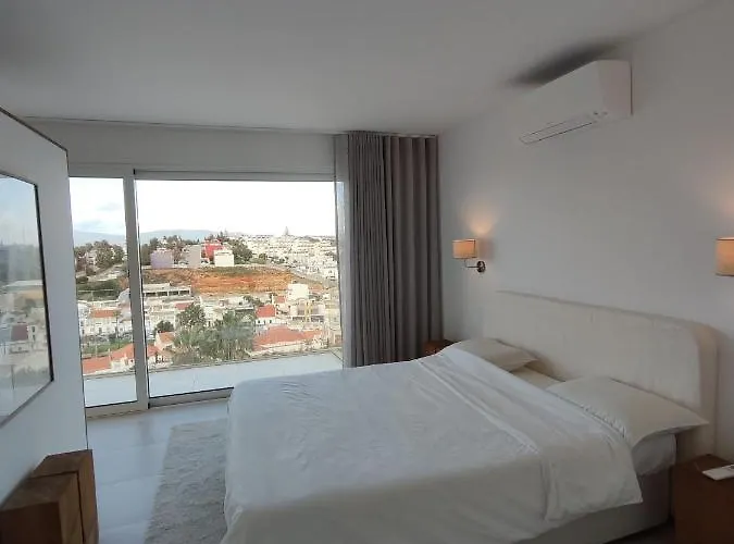 Lägenhet 2 Terraces Flat River And Marina View *