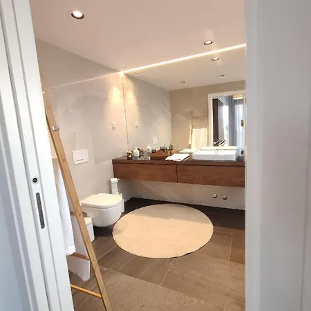 2 Terraces Flat River And Marina View Apartment
